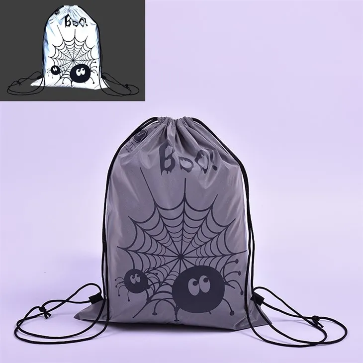 Раница със светлоотразители